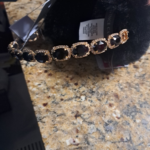 Vince Camuto Ear muffs - Picture 4 of 10